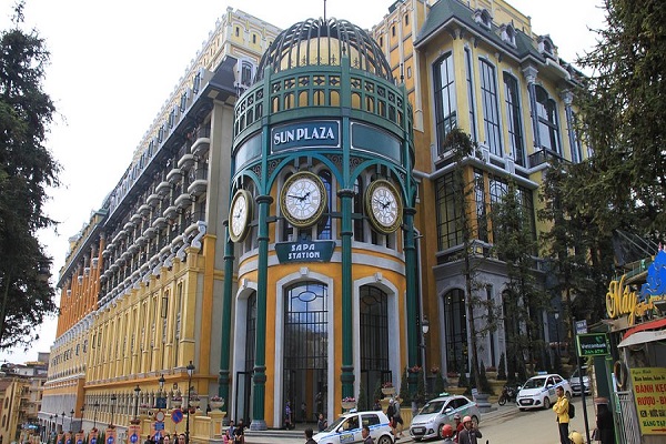 sun plaza